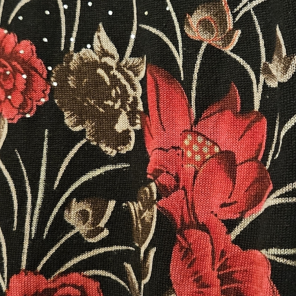 Vintage C.D. Petites Black And Red Floral Top - Picture 3 of 4